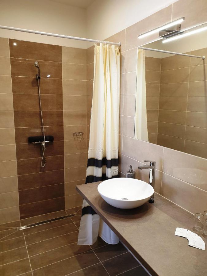 Mediterran Villa Kecskemét Buitenkant foto